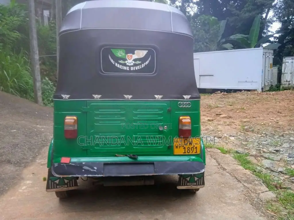 Bajaj 4 Stroke 2009 Three Wheel (Used)