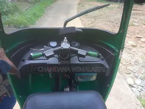 Bajaj 4 Stroke 2009 Three Wheel (Used)