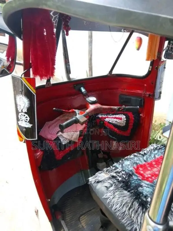 Bajaj RE 1998 Three Wheel (Used)