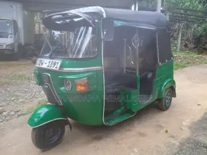 Bajaj 4 Stroke 2009 Three Wheel (Used)