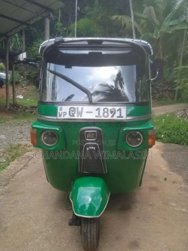 Bajaj 4 Stroke 2009 Three Wheel (Used)