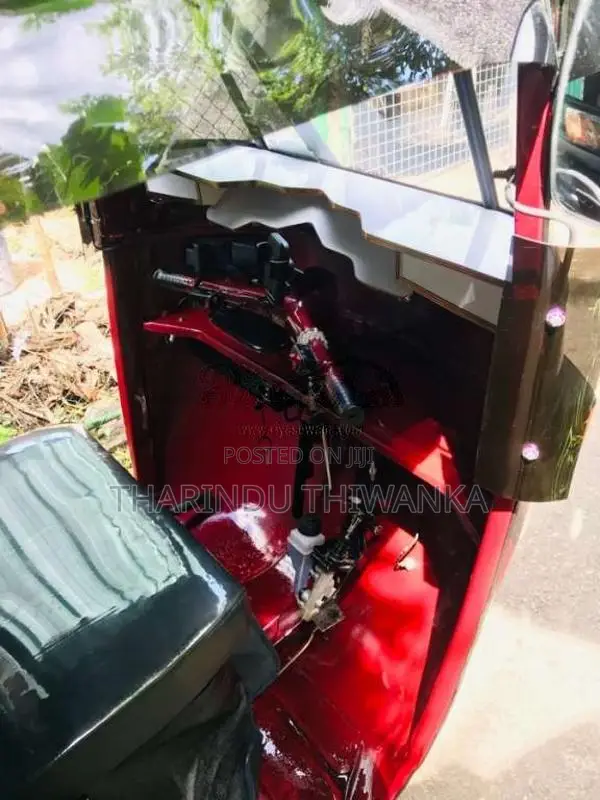 Bajaj 2 Stroke 2002 Three Wheel (Used)