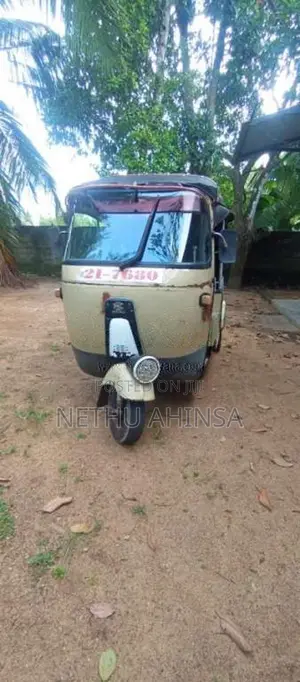 Bajaj 2 Stroke 1990 Three Wheel (Used)