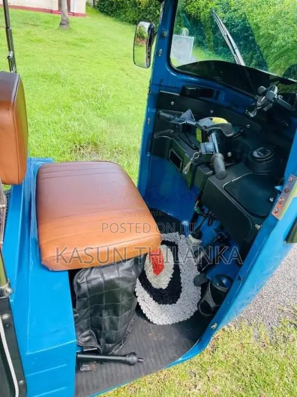 Bajaj RE 4 Stroke 2015 Three Wheel (Used)