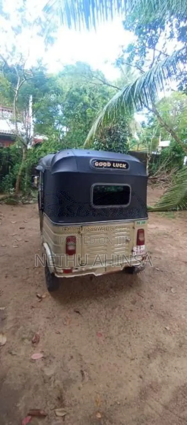 Bajaj 2 Stroke 1990 Three Wheel (Used)