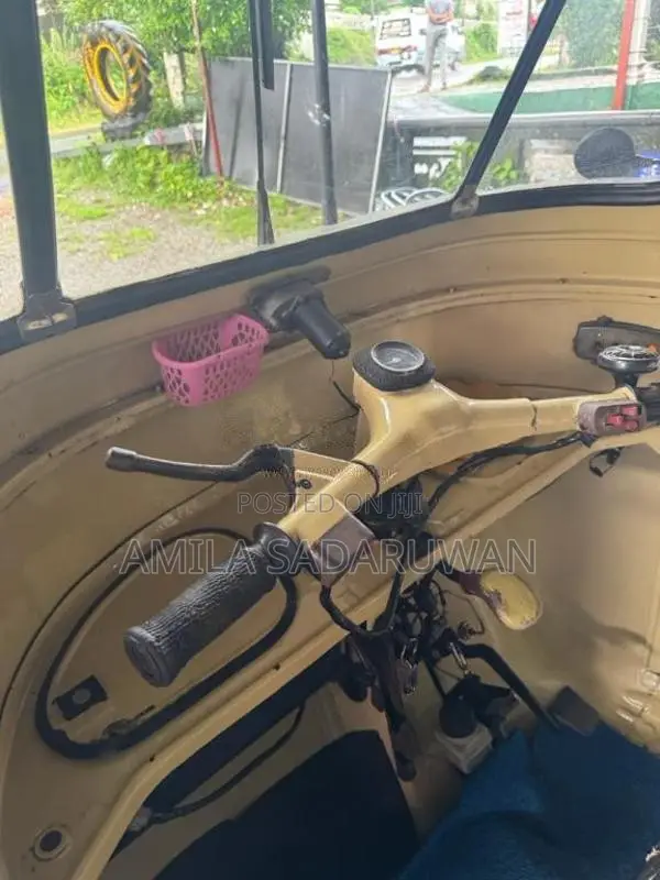 Bajaj RE 1999 Three Wheel (Used)