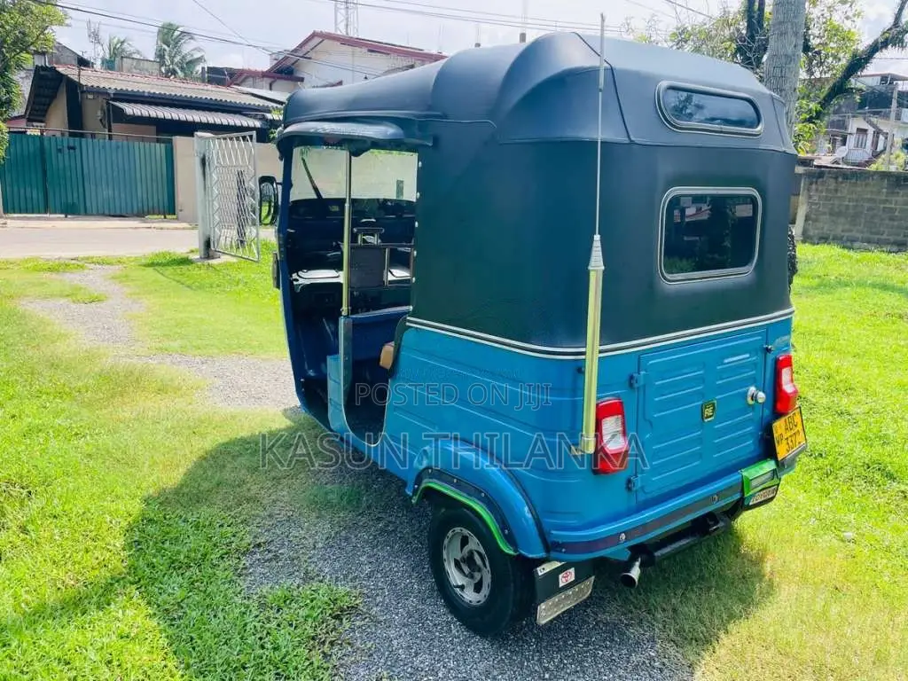 Bajaj RE 4 Stroke 2015 Three Wheel (Used)