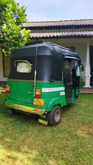 Bajaj RE 4 Stroke 2011 Three Wheel (Used)