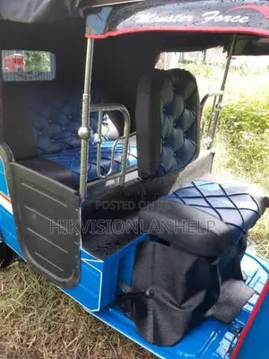 Bajaj 4 Stroke 2011 Three Wheel (Used)