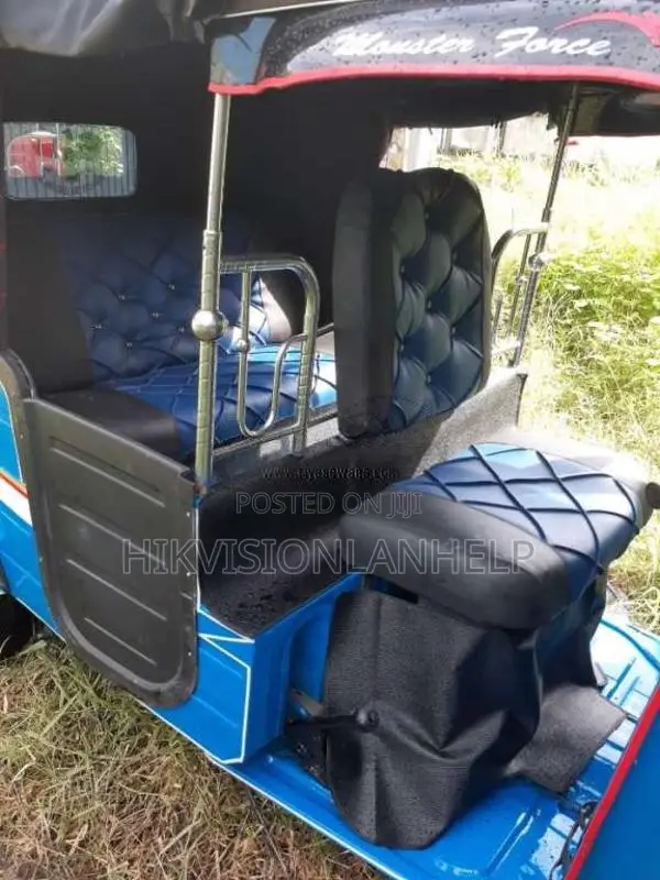 Bajaj 4 Stroke 2011 Three Wheel (Used)