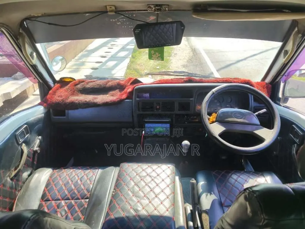 Nissan Vanette 1997 Van (Used)