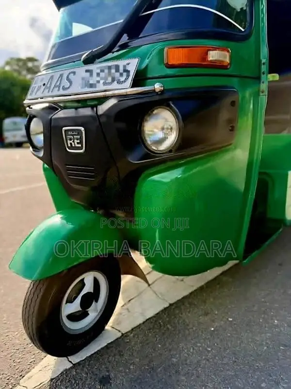Bajaj 4 Stroke 2014 Three Wheel (Used)