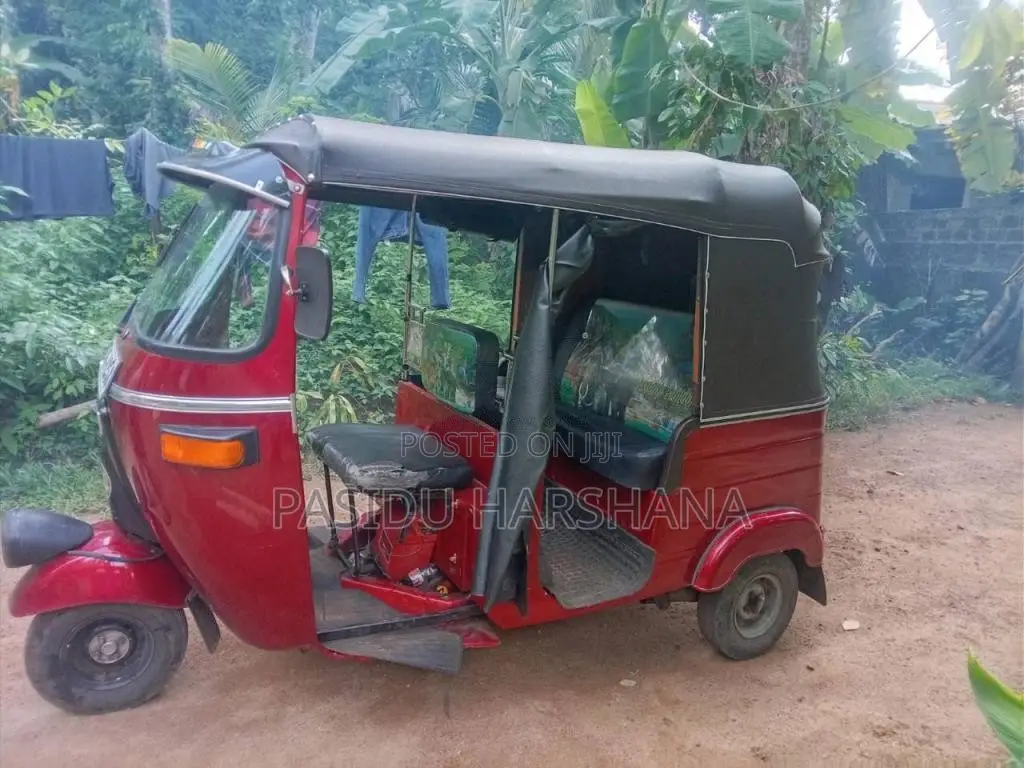 Bajaj RE 2 Stroke 1998 Three Wheel (Used)
