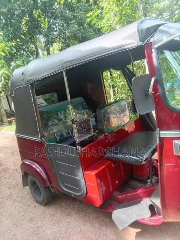Bajaj RE 2 Stroke 1998 Three Wheel (Used)