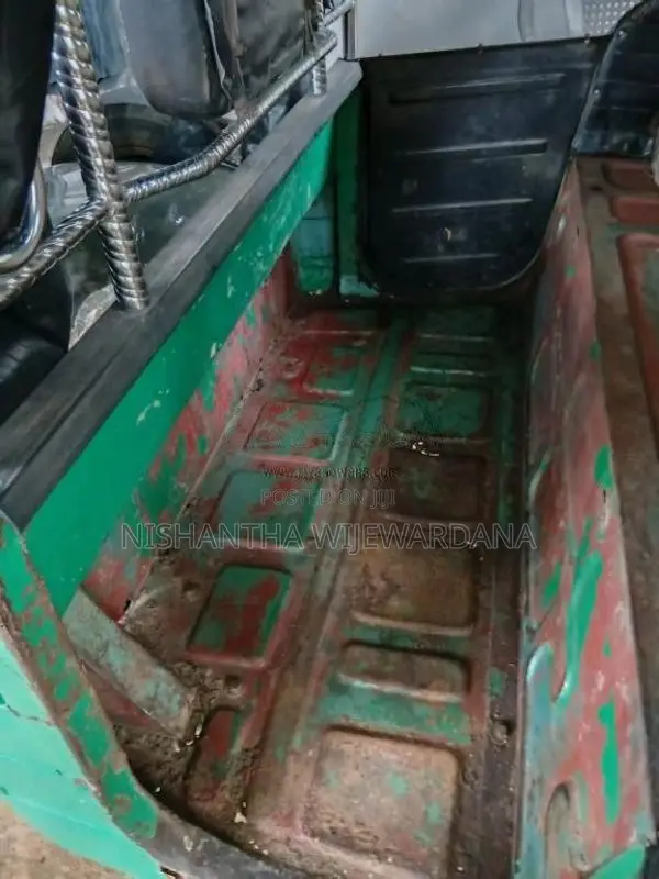 Bajaj 4 Stroke 2007 Three Wheel (Used)