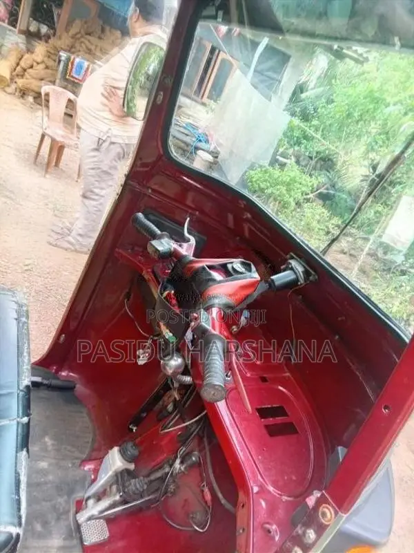 Bajaj RE 2 Stroke 1998 Three Wheel (Used)