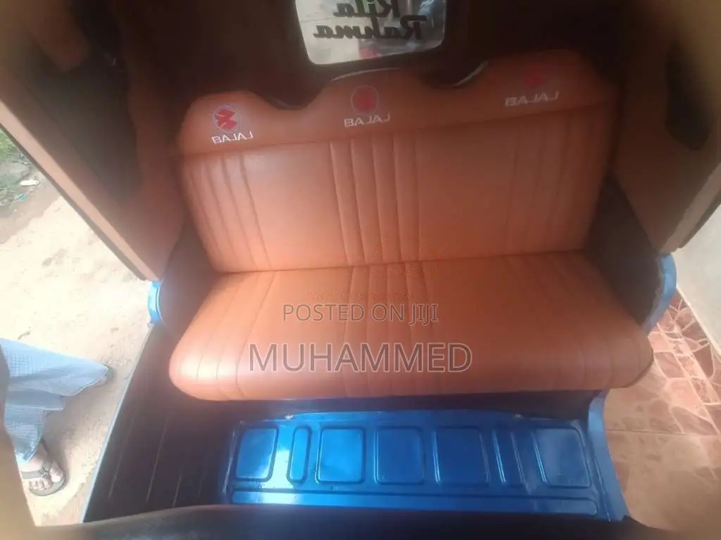Bajaj 4 Stroke 2008 Three Wheel (Used)