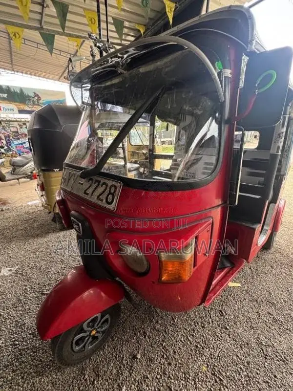 Bajaj RE 2012 Three Wheel (Used)