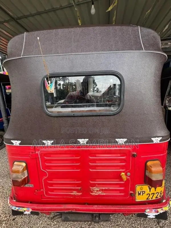 Bajaj RE 2012 Three Wheel (Used)