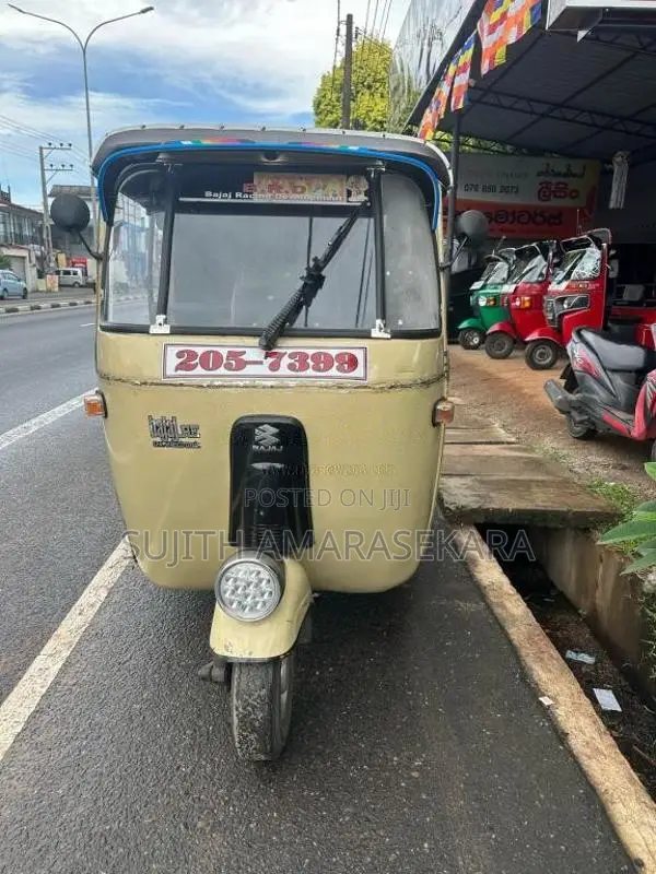 Bajaj 2 stroke 2000 Three Wheel (Used)