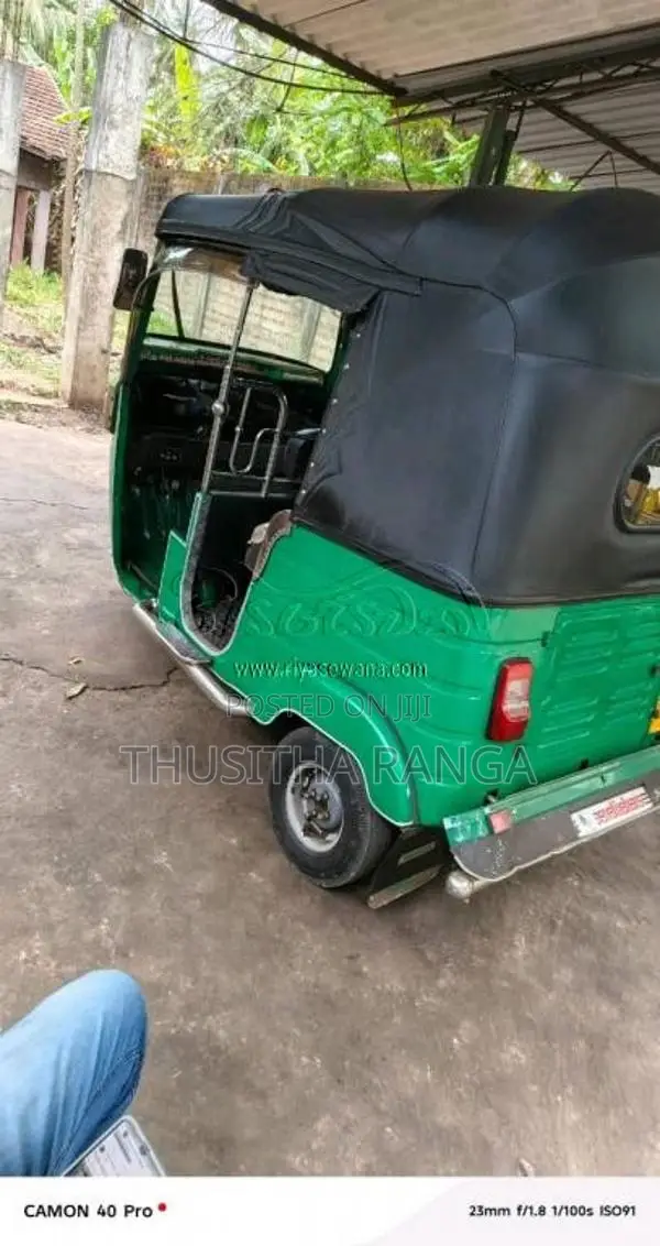 Bajaj 4 stroke 2014 Three Wheel (Used)