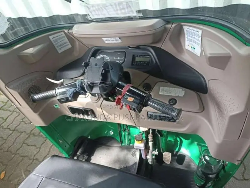 Bajaj RE 4 Stroke 2025 Three Wheel (Used)