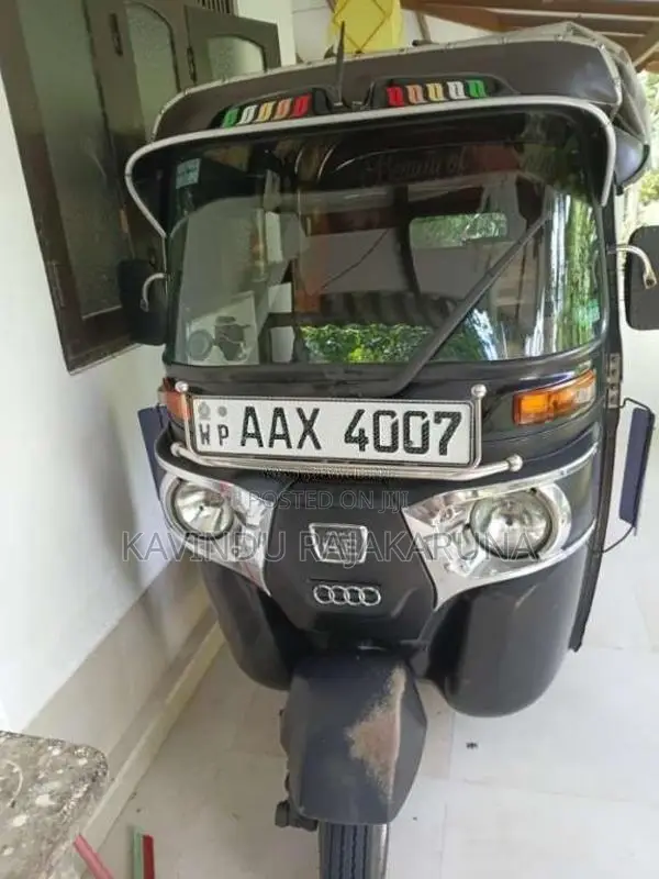 Bajaj RE 2015 Three Wheel (Used)