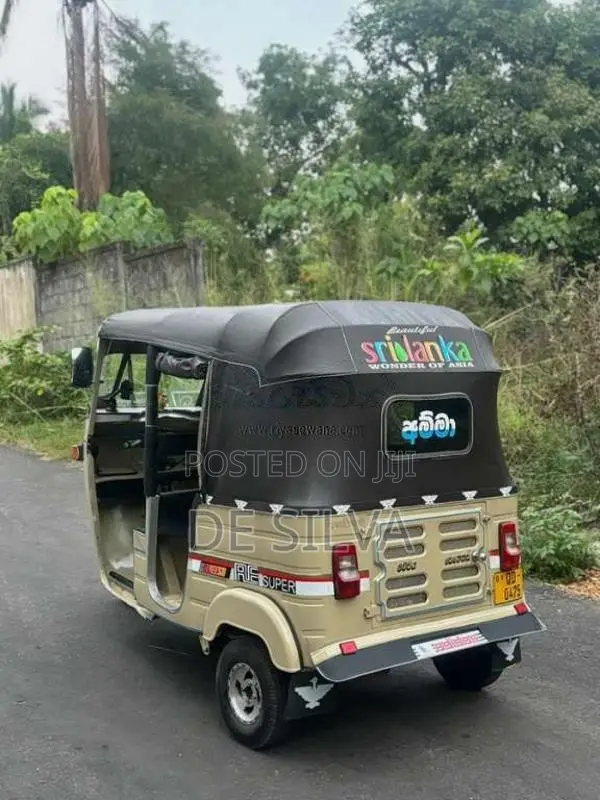 Bajaj RE 2006 Three Wheel (Used)