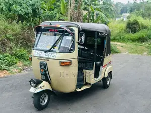 Bajaj RE 2006 Three Wheel (Used)