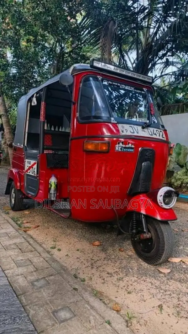 Bajaj RE 2005 Three Wheel (Used)