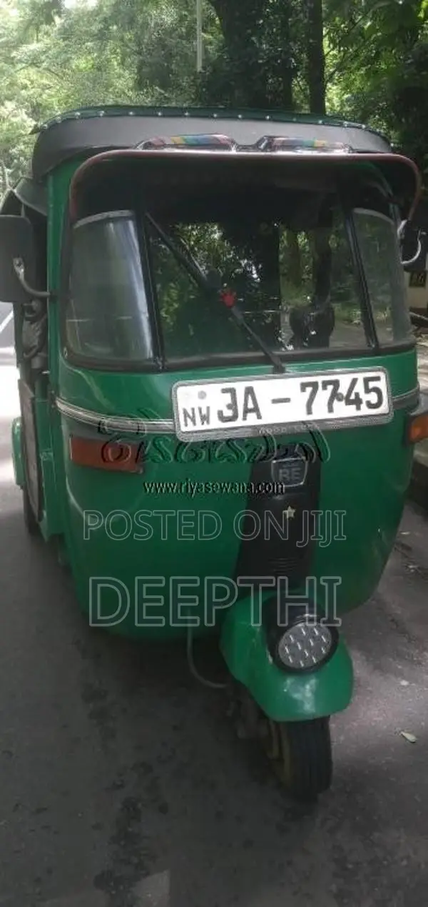 Bajaj 2 Stroke 2004 Three Wheel (Used)