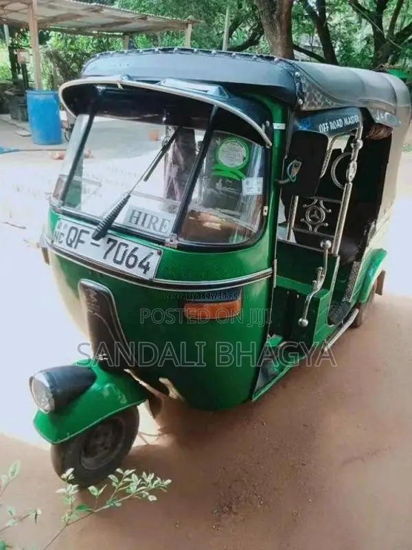 Bajaj 2 Stroke 2016 Three Wheel (Used)