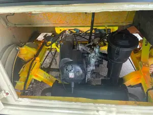 Bajaj RE 2 Stroke 2006 Three Wheel (Used)