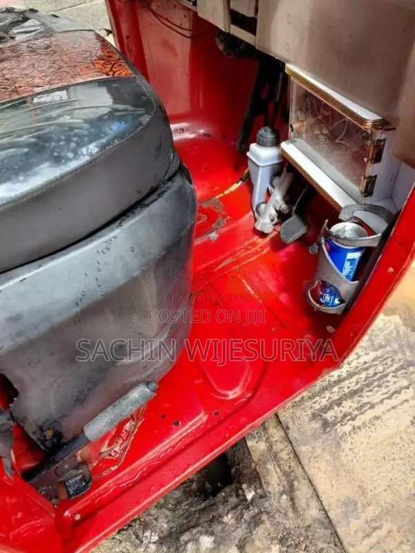 Bajaj RE 4 Stroke 2016 Three Wheel (Used)