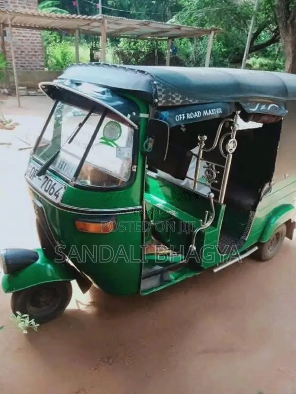 Bajaj 2 Stroke 2016 Three Wheel (Used)