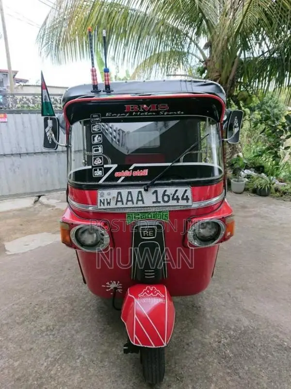 Bajaj 4 stroke 2012 Three Wheel (Used)