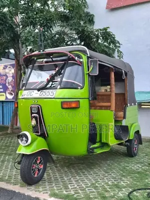 Bajaj 2 Stroke 2005 Three Wheel (Used)