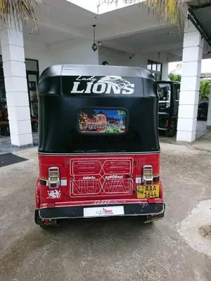 Bajaj 4 stroke 2012 Three Wheel (Used)