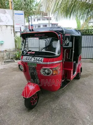 Bajaj 4 stroke 2012 Three Wheel (Used)