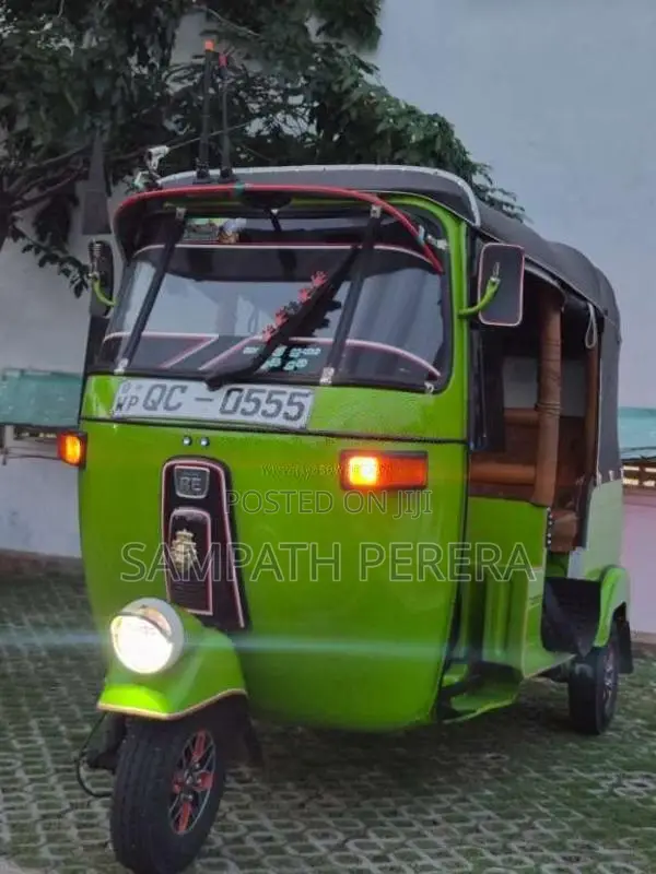Bajaj 2 Stroke 2005 Three Wheel (Used)