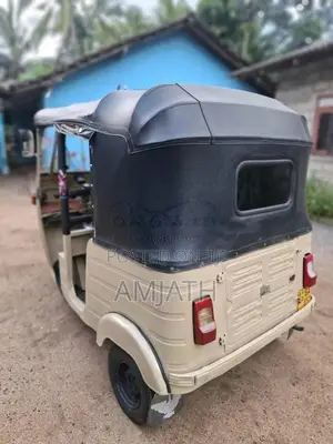 Bajaj 2 Stroke 2002 Three Wheel (Used)