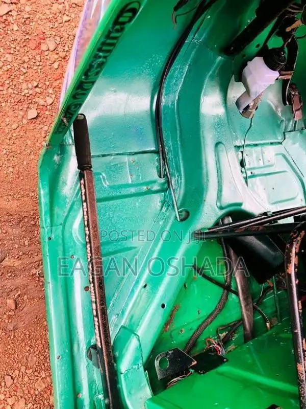 Bajaj 4 stroke 2010 Three Wheel (Used)