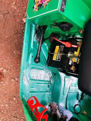 Bajaj 4 stroke 2010 Three Wheel (Used)