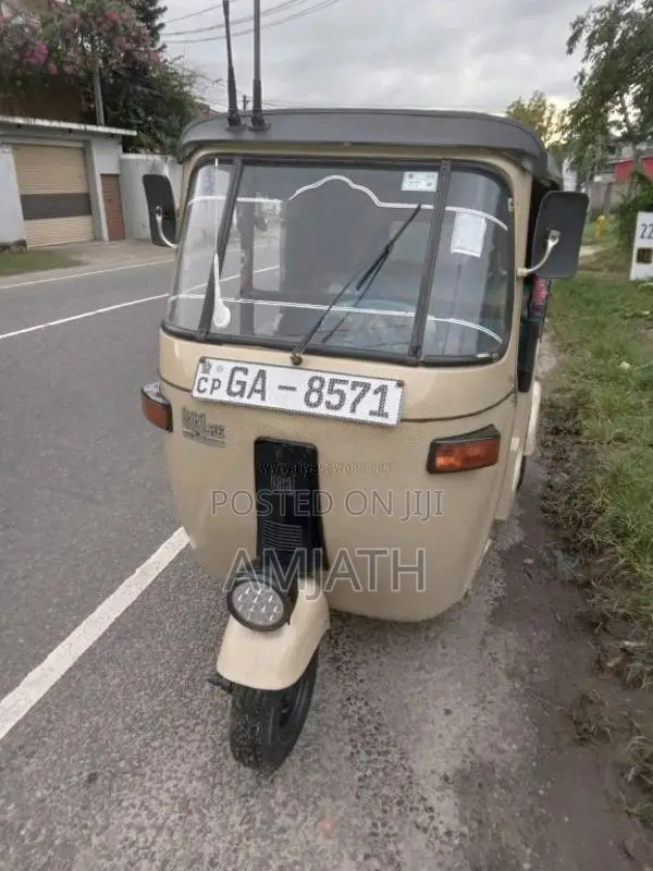 Bajaj 2 Stroke 2002 Three Wheel (Used)