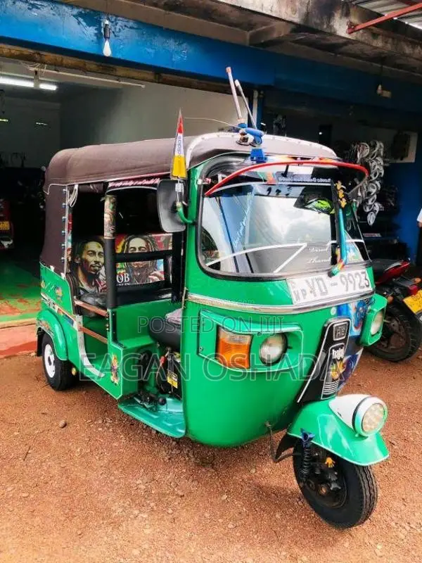 Bajaj 4 stroke 2010 Three Wheel (Used)