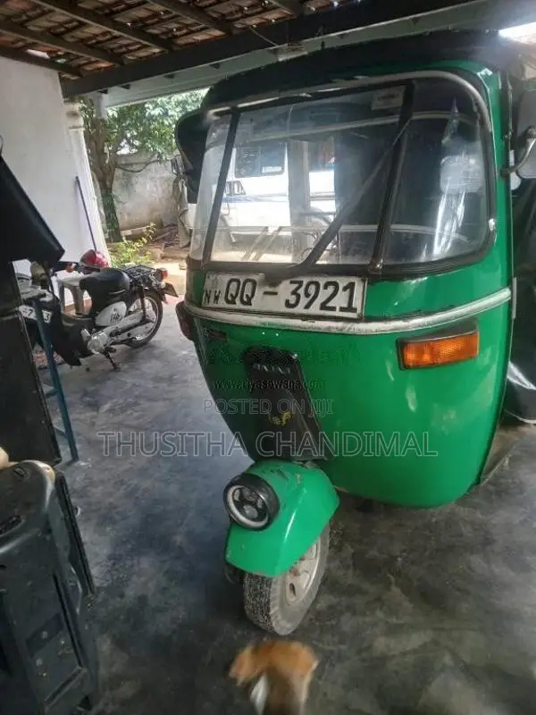 Bajaj 4 Stroke 2008 Three Wheel (Used)