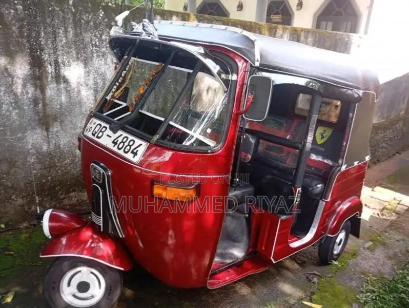 Bajaj RE 2 Stroke 2006 Three Wheel (Used)