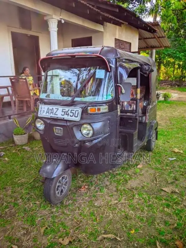 Bajaj RE 2015 Three Wheel (Used)