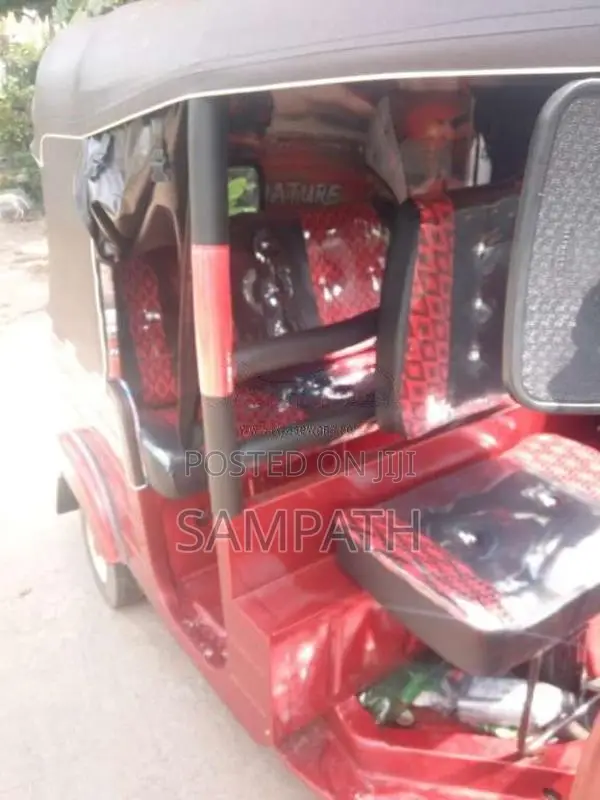 Bajaj RE 1996 Three Wheel (Used)