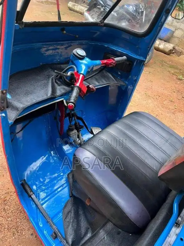 Bajaj 2 Stroke 1998 Three Wheel (Used)